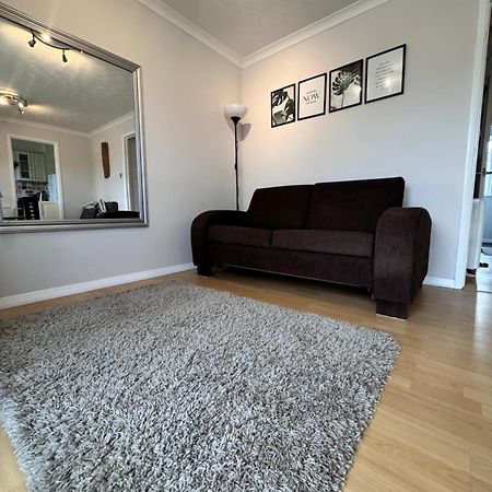 Apartment By The Beach Swansea Bagian luar foto
